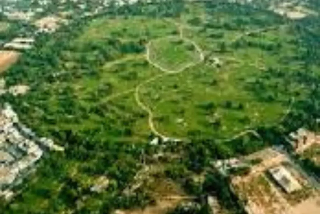 Ultimate Guide to Model Town Lahore Park, Cafés, and Community Life